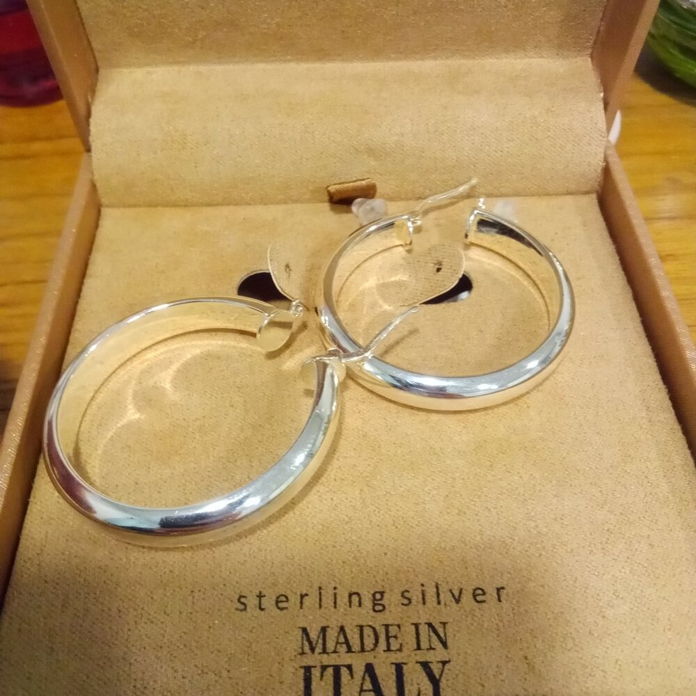 Mia Fiore Silver close hoop earrings